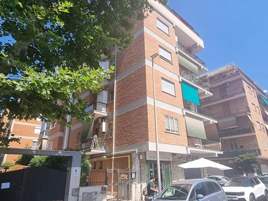 Immagine 50 di Appartamento in vendita  in Via Delle Sirene 19 a Roma