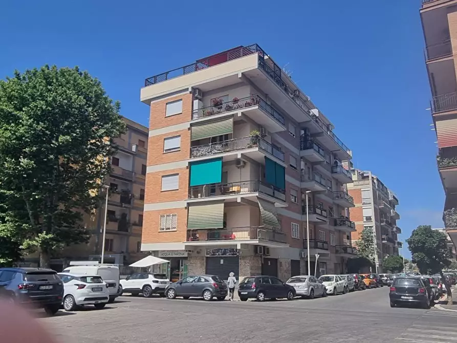 Immagine 51 di Appartamento in vendita  in Via Delle Sirene 19 a Roma