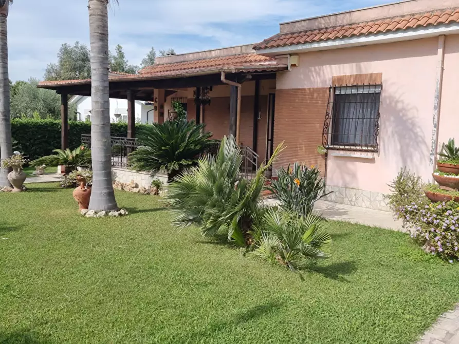 Immagine 1 di Villa in vendita  in Via Orsa Maggiore a Ardea