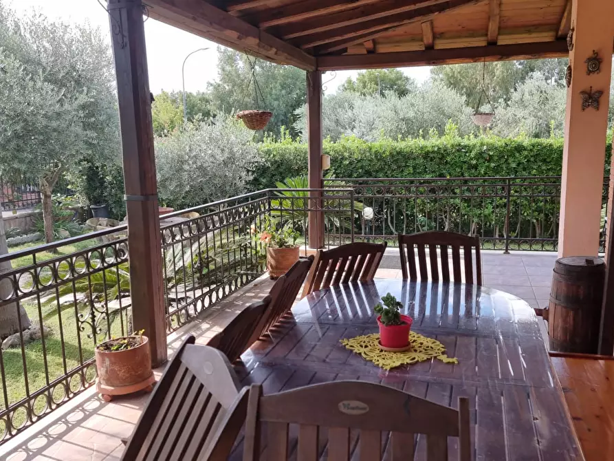 Immagine 2 di Villa in vendita  in Via Orsa Maggiore a Ardea
