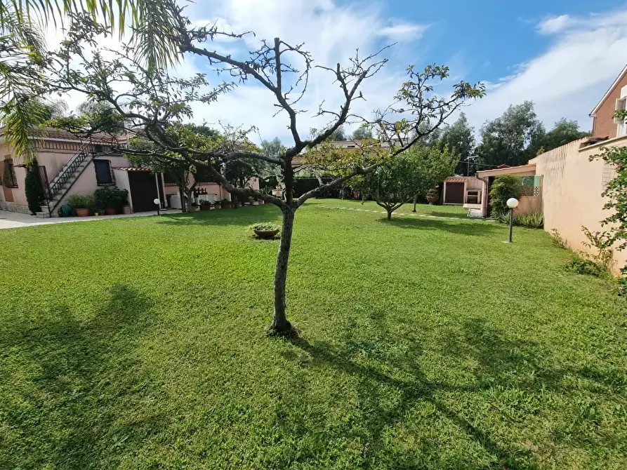 Immagine 5 di Villa in vendita  in Via Orsa Maggiore a Ardea