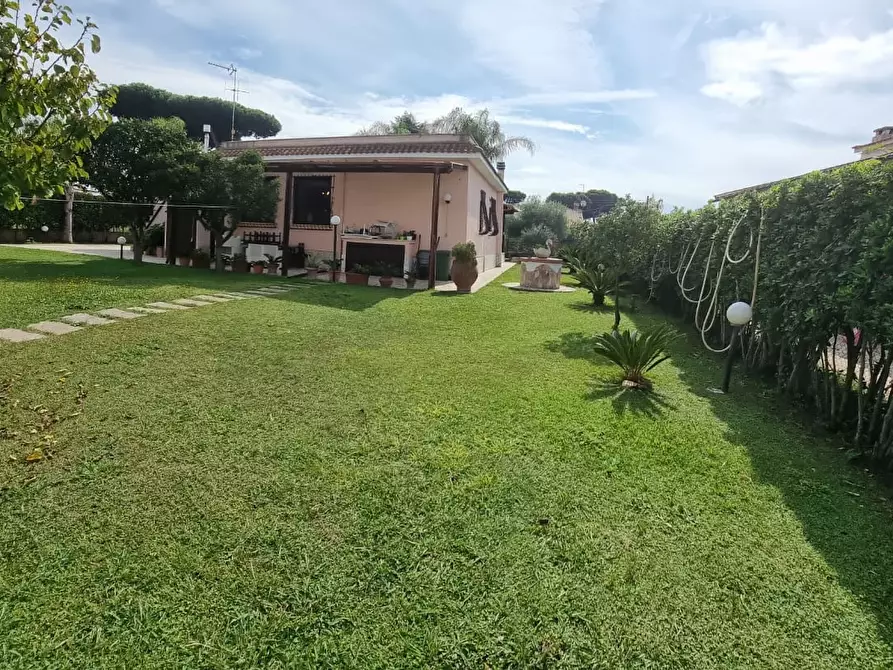 Immagine 6 di Villa in vendita  in Via Orsa Maggiore a Ardea