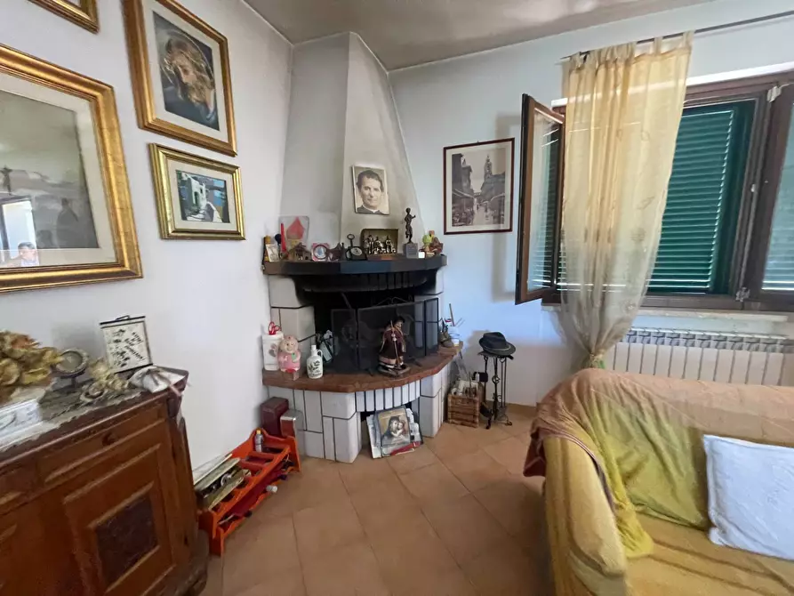 Immagine 6 di Villetta a schiera in vendita  in Via Moschiano a Roma