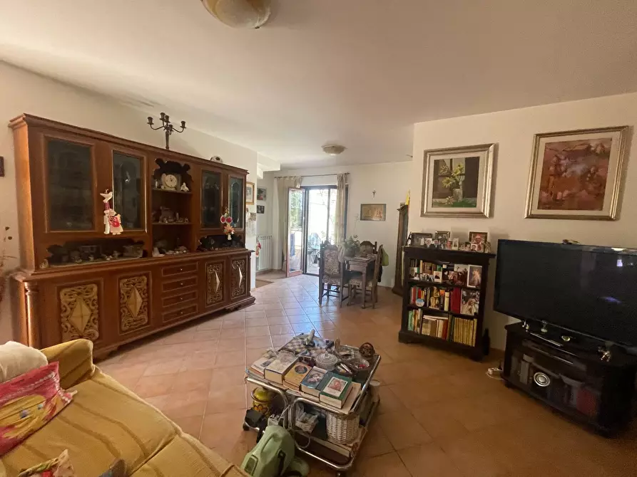 Immagine 9 di Villetta a schiera in vendita  in Via Moschiano a Roma