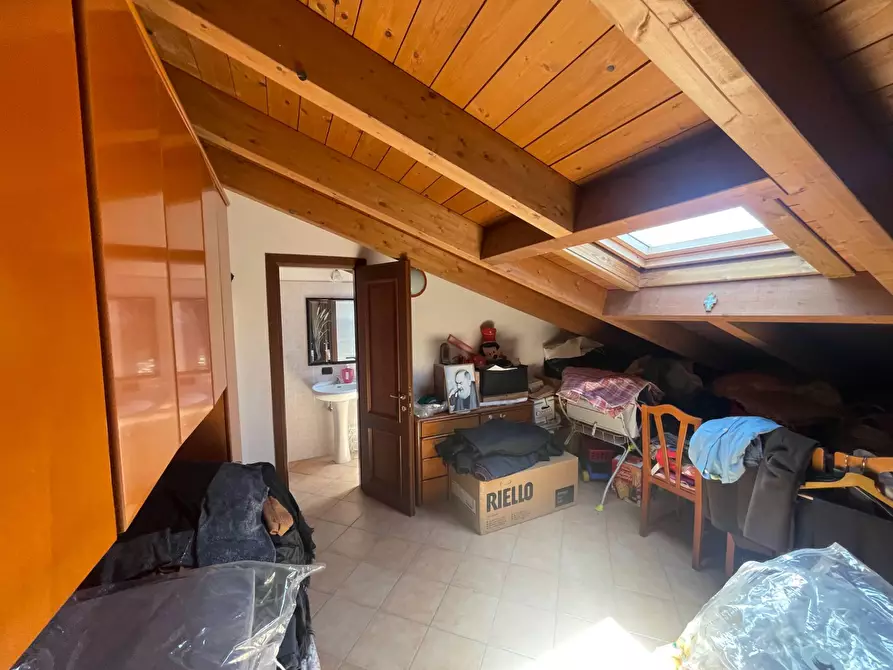 Immagine 19 di Villetta a schiera in vendita  in Via Moschiano a Roma