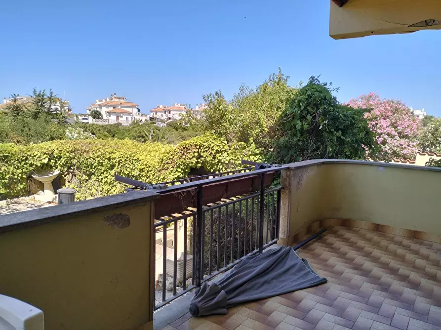 Immagine 3 di Villa in vendita  in via Arezzo a Ardea