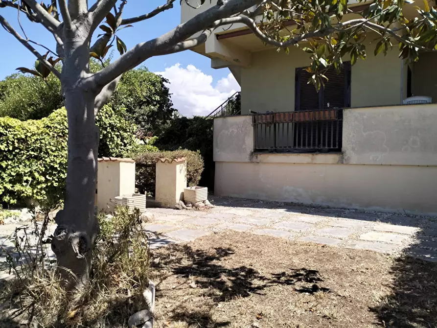 Immagine 32 di Villa in vendita  in via Arezzo a Ardea