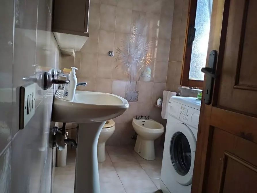 Immagine 36 di Villa in vendita  in via Arezzo a Ardea