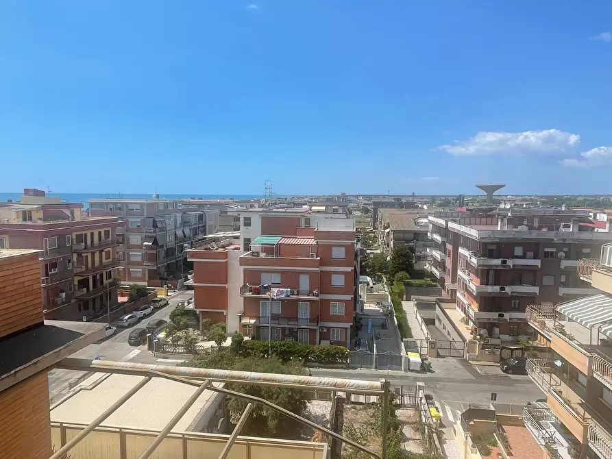 Immagine 10 di Attico in vendita  in Via Olanda a Pomezia