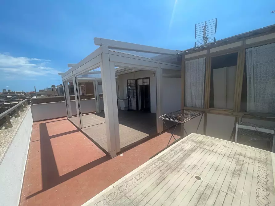 Immagine 6 di Attico in vendita  in Via Olanda a Pomezia