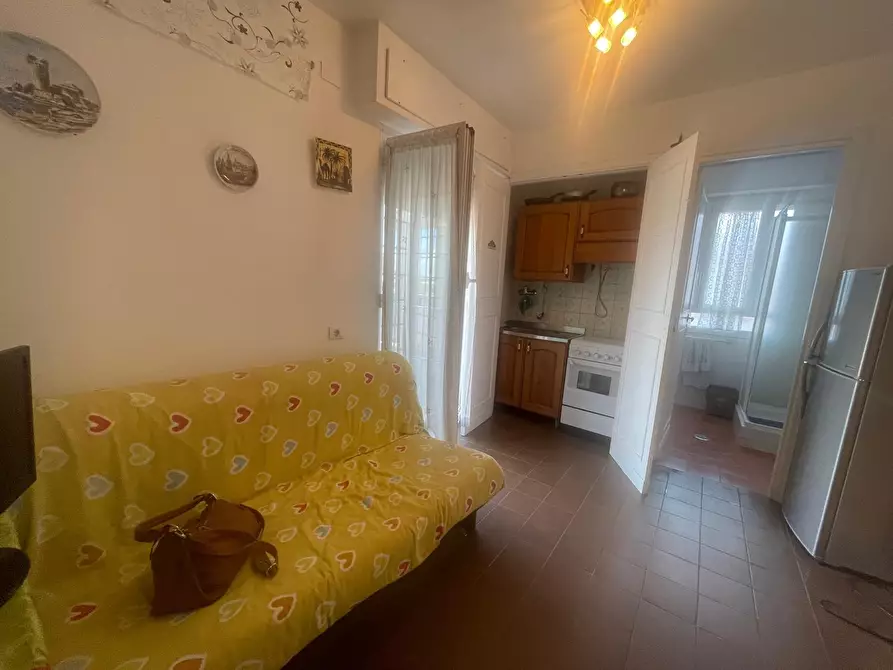 Immagine 14 di Attico in vendita  in Via Olanda a Pomezia