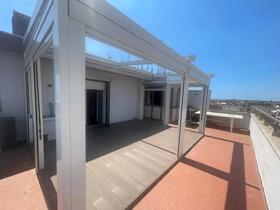 Immagine 5 di Attico in vendita  in Via Olanda a Pomezia