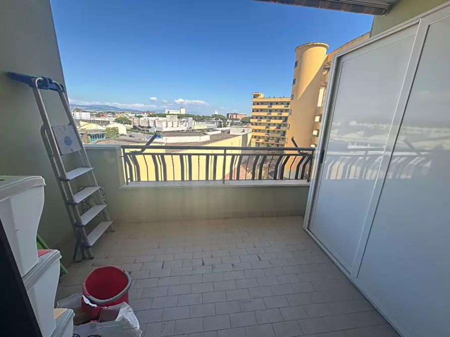 Immagine 4 di Appartamento in vendita  in Via Carlo Poma a Pomezia