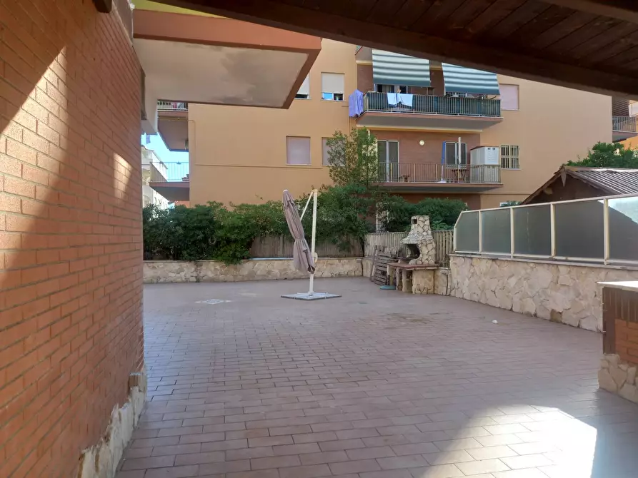 Immagine 25 di Appartamento in vendita  in Via Colonia a Pomezia