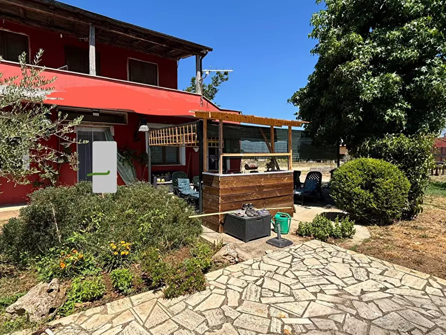 Immagine 3 di Villa in vendita  in via serio a Aprilia