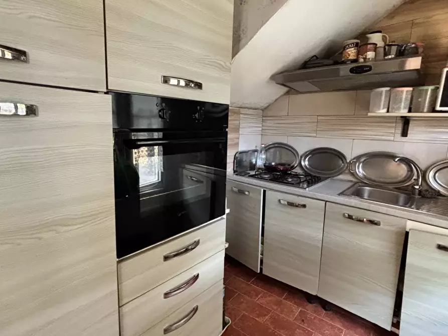 Immagine 11 di Villa in vendita  in via serio a Aprilia