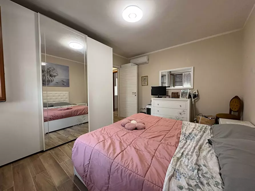 Immagine 7 di Appartamento in vendita  in Via Cicerone a Pomezia