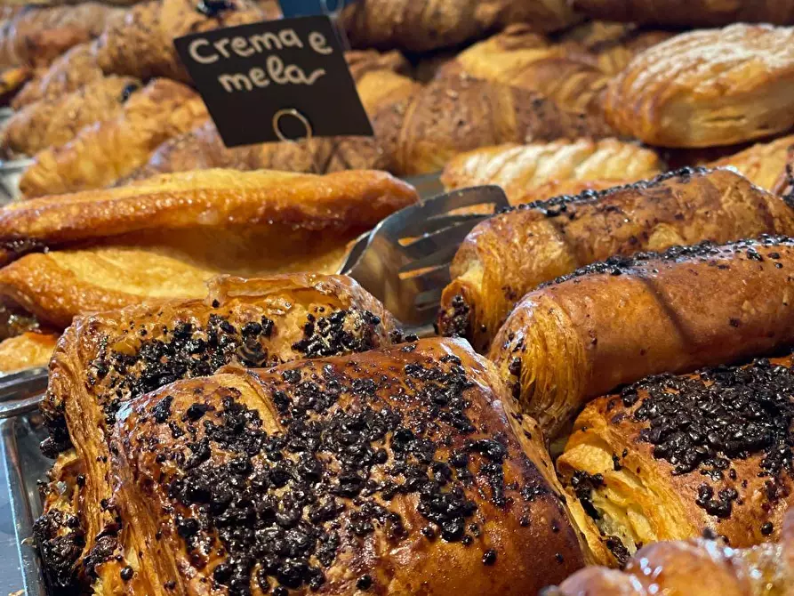Immagine 4 di Bar / Ristorante in vendita  in Via Pratica di Mare a Ardea