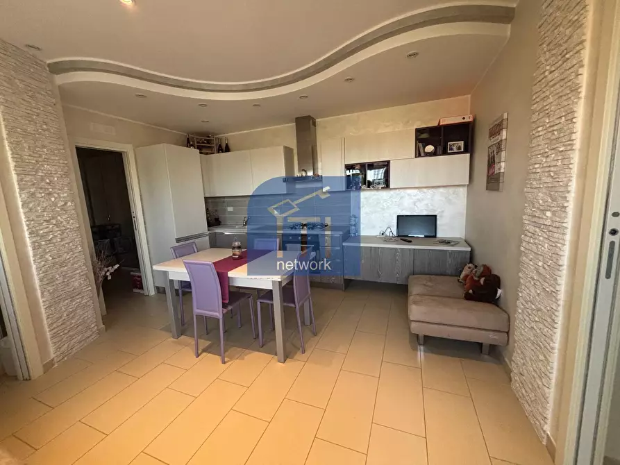 Immagine 5 di Villetta a schiera in vendita  in Via delle Begonie a Pomezia