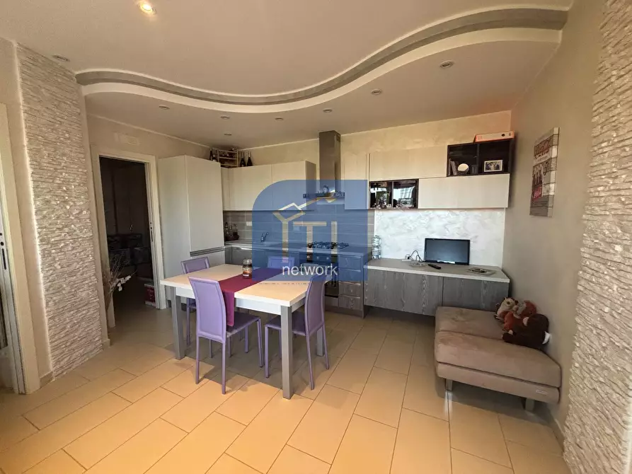 Immagine 4 di Villetta a schiera in vendita  in Via delle Begonie a Pomezia