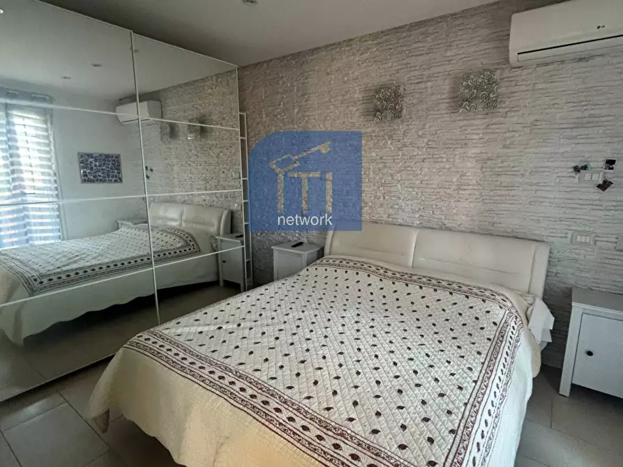 Immagine 7 di Villetta a schiera in vendita  in Via delle Begonie a Pomezia