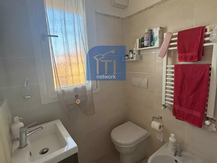 Immagine 23 di Villetta a schiera in vendita  in Via delle Begonie a Pomezia