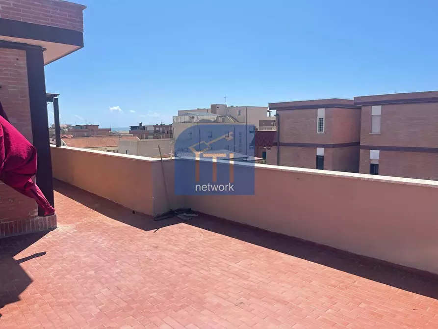 Immagine 9 di Attico in vendita  in Via Svezia a Pomezia