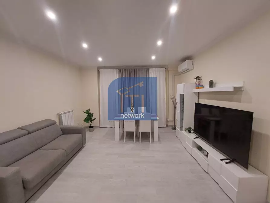 Immagine 2 di Appartamento in vendita  in Via dell'Appagliatore 50 a Roma