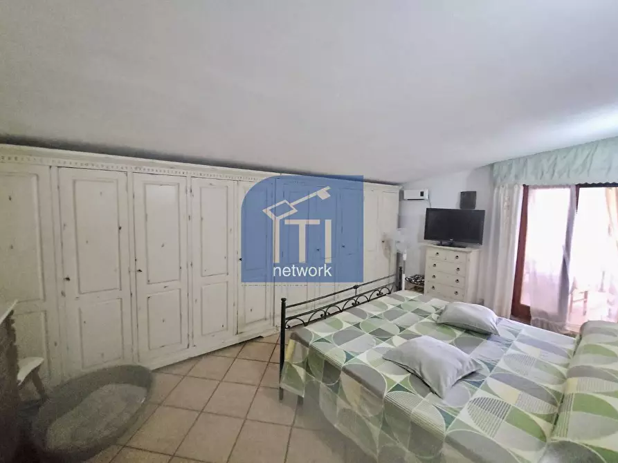 Immagine 14 di Attico in vendita  in VIA SVEZIA a Pomezia