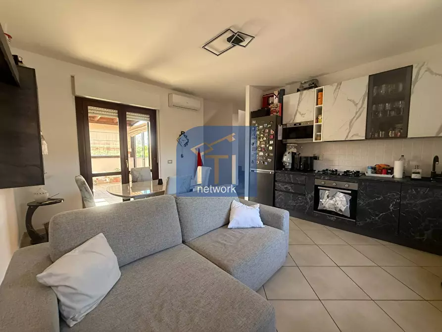 Immagine 8 di Villa in vendita  in via rumenia a Pomezia