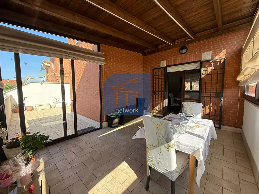 Immagine 32 di Villa in vendita  in via rumenia a Pomezia