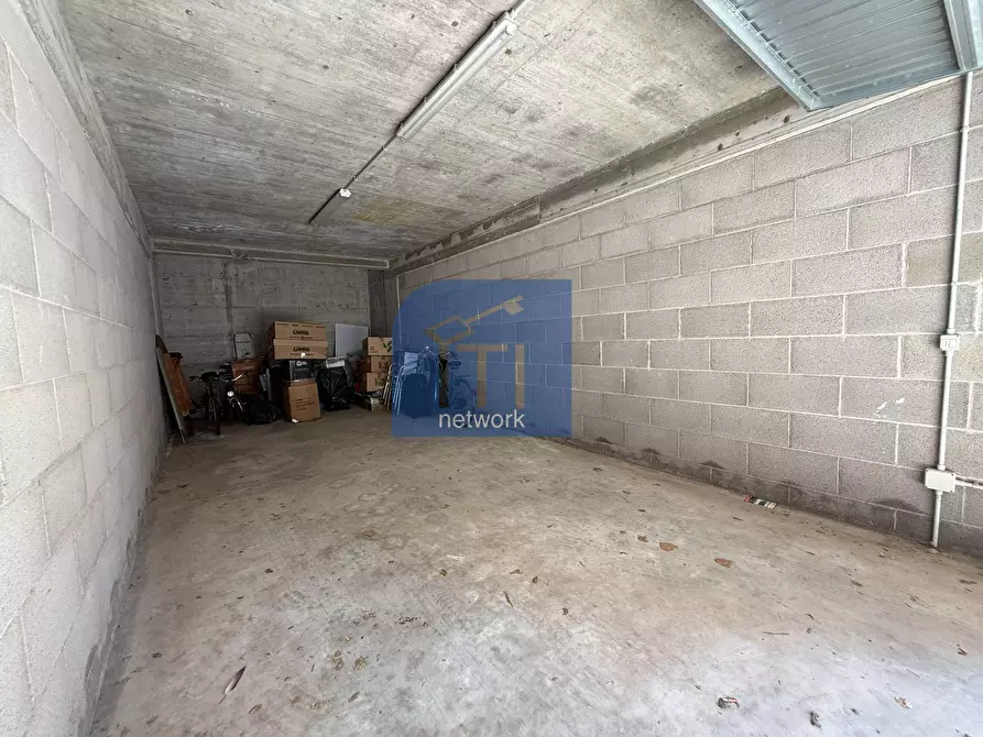 Immagine 38 di Villa in vendita  in via rumenia a Pomezia