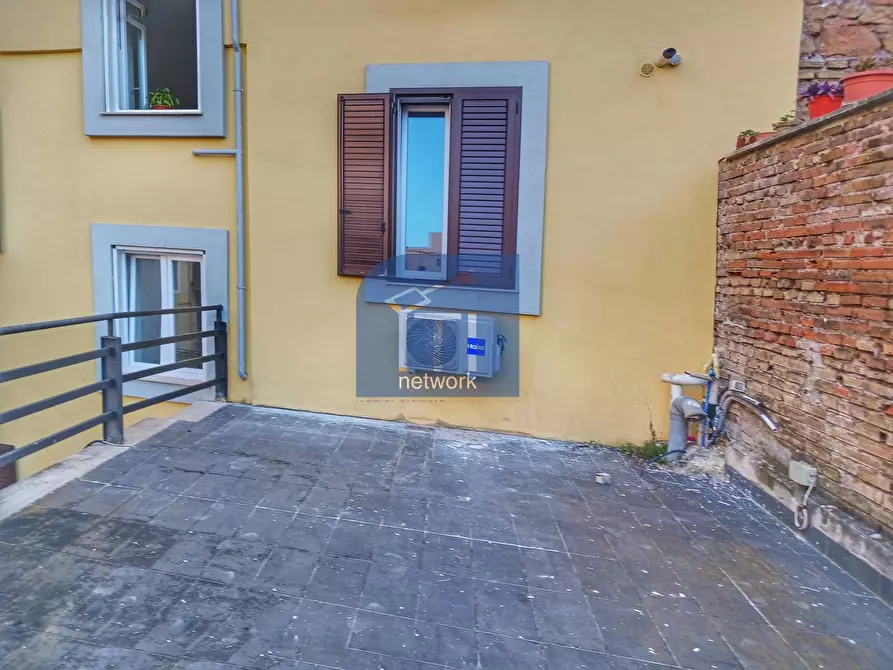 Immagine 28 di Negozio in vendita  in Via Perugia 19 a Roma