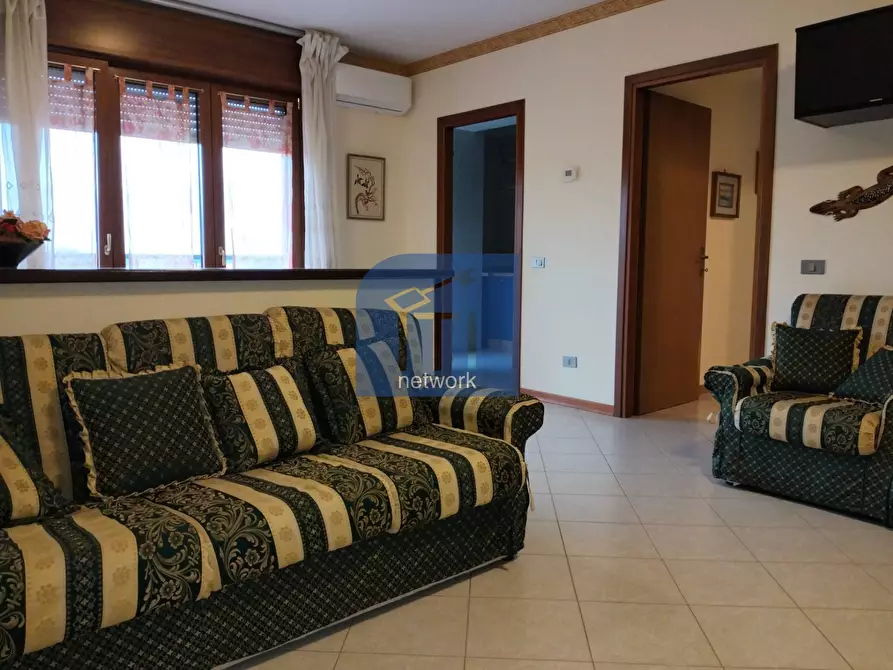 Immagine 2 di Appartamento in vendita  in via Francia a Aprilia