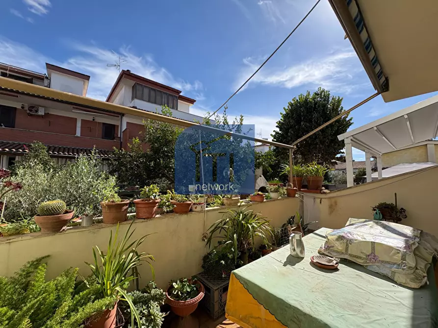 Immagine 1 di Villetta a schiera in vendita  in Via Castel Buono a Pomezia