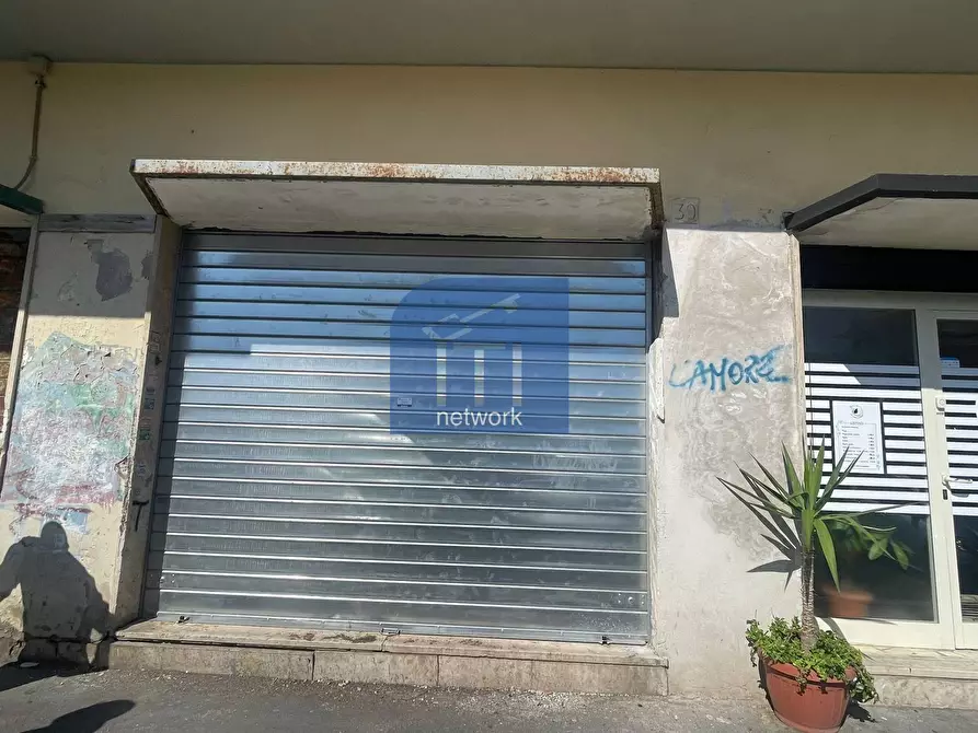 Immagine 3 di Negozio in vendita  in Via Antonio Forni a Roma