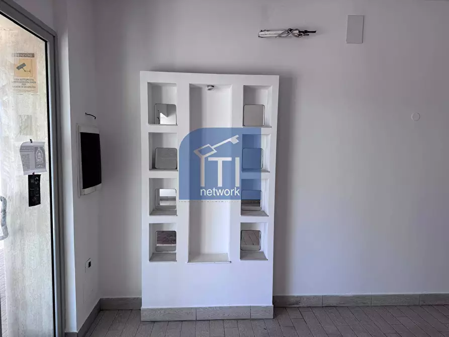 Immagine 12 di Locale commerciale in affitto  in Via Lungomare Duca degli Abruzzi 83 a Roma