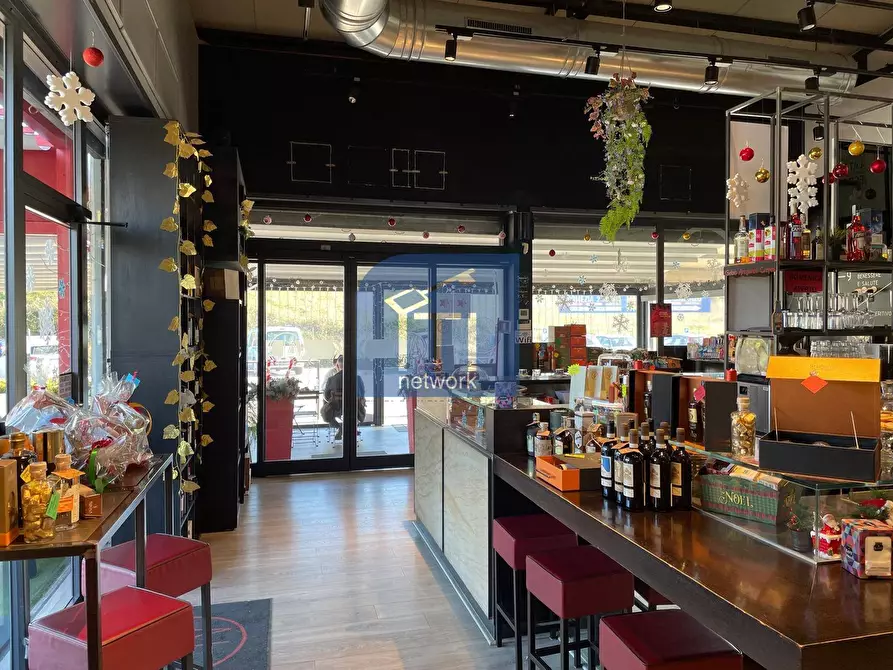 Immagine 3 di Bar / Ristorante in vendita  in Via Pratica di Mare a Ardea