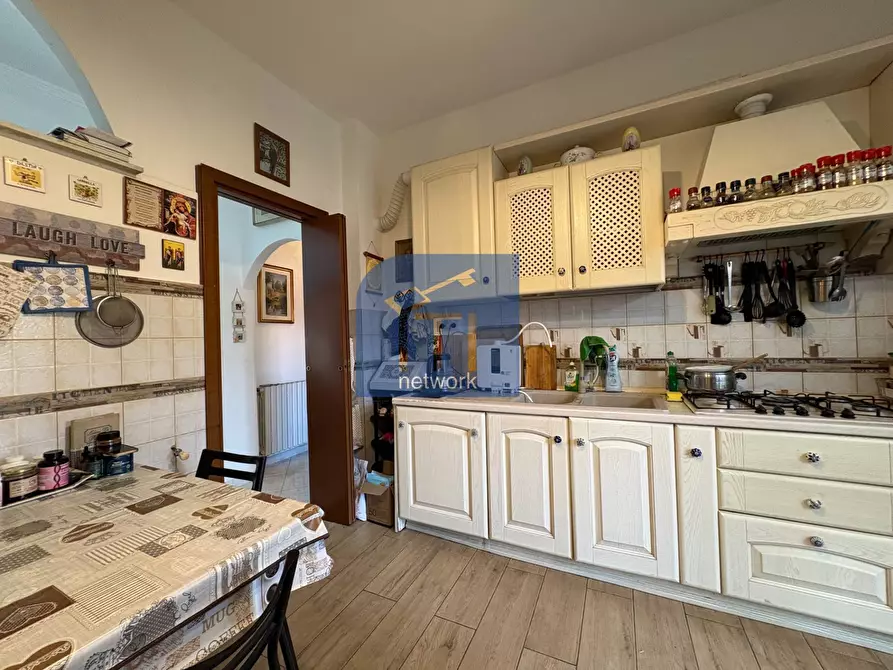 Immagine 28 di Attico in vendita  in Via Varrone a Pomezia