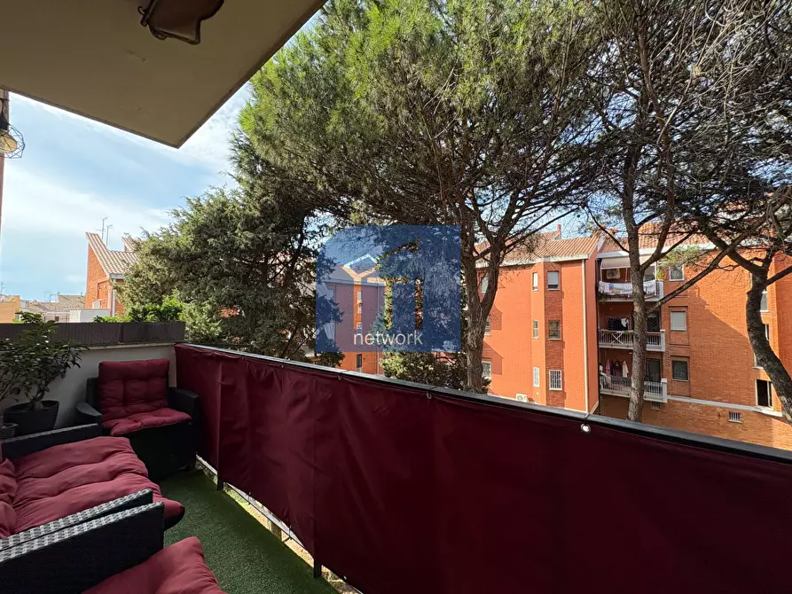 Immagine 3 di Attico in vendita  in Via Varrone a Pomezia