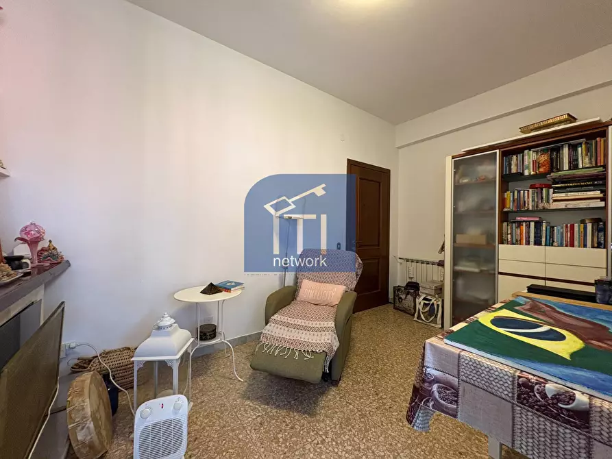 Immagine 10 di Attico in vendita  in Via Varrone a Pomezia