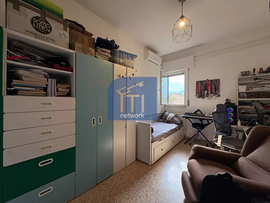 Immagine 31 di Attico in vendita  in Via Varrone a Pomezia