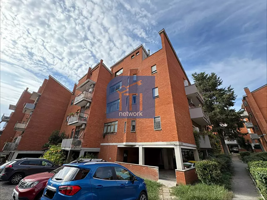 Immagine 34 di Attico in vendita  in Via Varrone a Pomezia