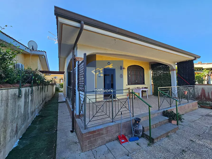 Immagine 3 di Villa in vendita  in via degli abeti a Ardea