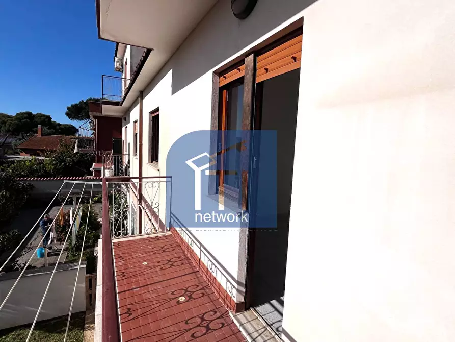 Immagine 14 di Appartamento in vendita  in via felice da montecchio a Roma