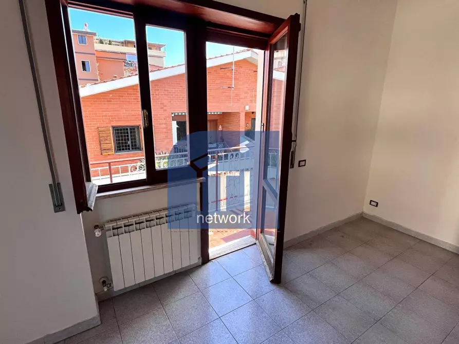 Immagine 18 di Appartamento in vendita  in via felice da montecchio a Roma