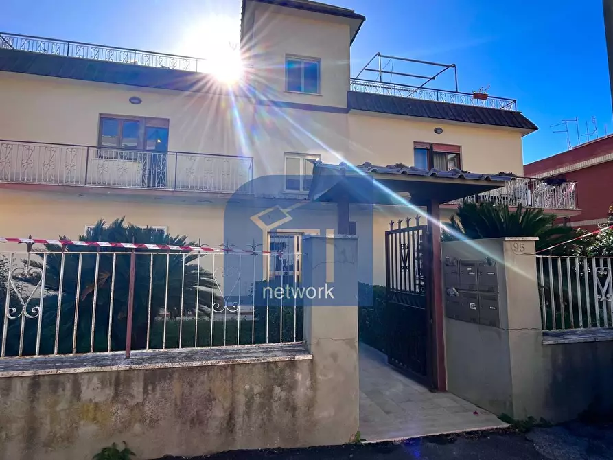 Immagine 25 di Appartamento in vendita  in via felice da montecchio a Roma