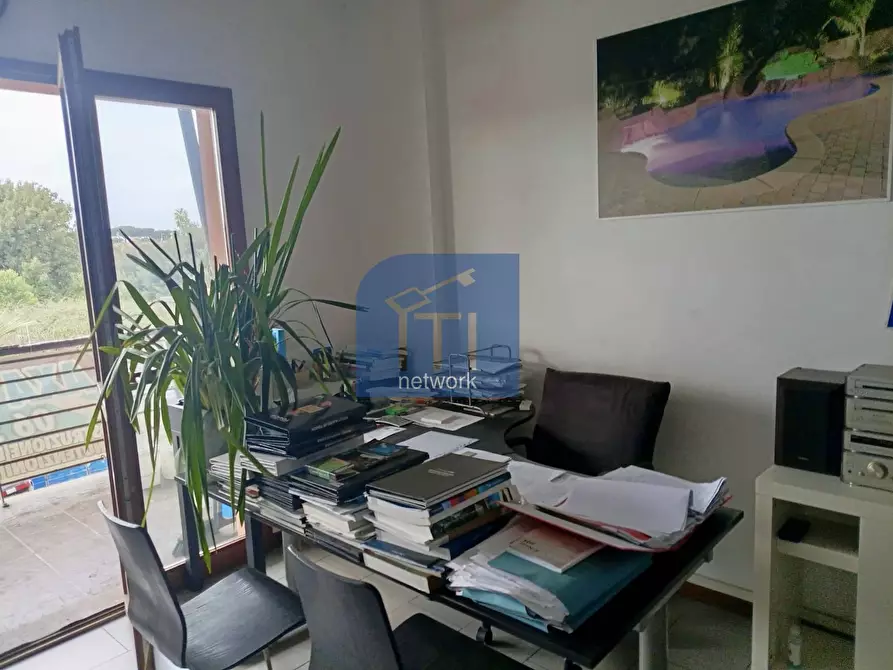 Immagine 9 di Appartamento in vendita  in Via Umberto Giordano a Roma