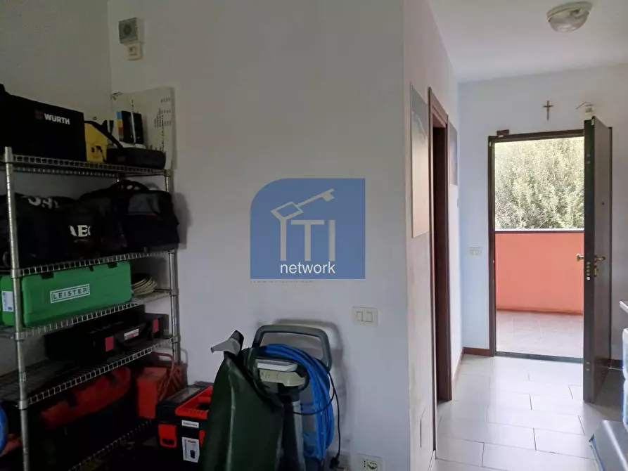 Immagine 13 di Appartamento in vendita  in Via Umberto Giordano a Roma