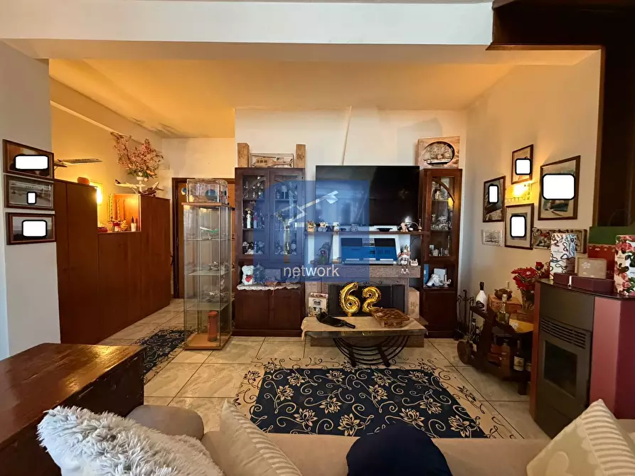 Immagine 8 di Appartamento in vendita  in Via Amalfi a Pomezia